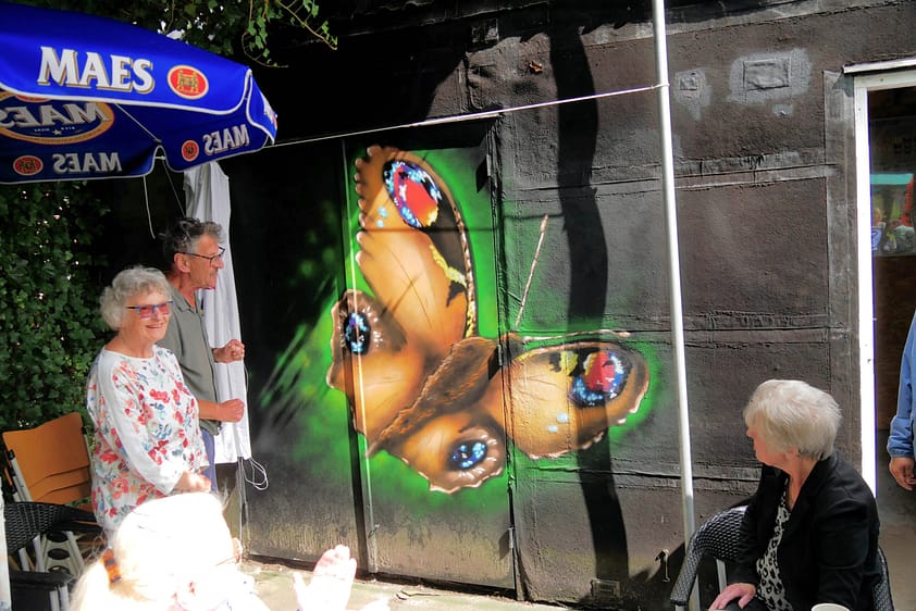 Gezellig jubileumfeest vlindertuin trekt veel bezoekers